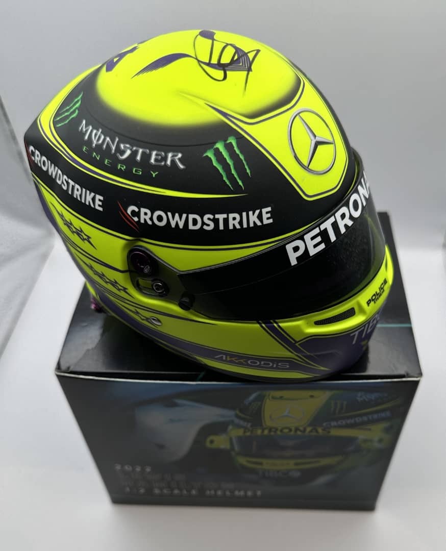 Sir Lewis Hamilton signed 2022 Mercedes-AMG Petronas F1 Official 1:2 Helmet +COA